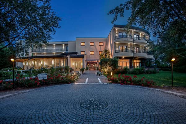 Hotel  Parkjuniorhotel Quartodaltino 01